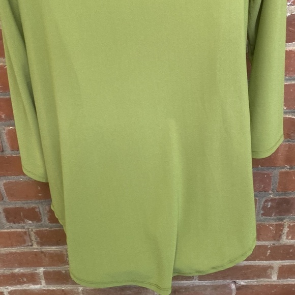 EST. 1946 green blouse D5 - Picture 7 of 7